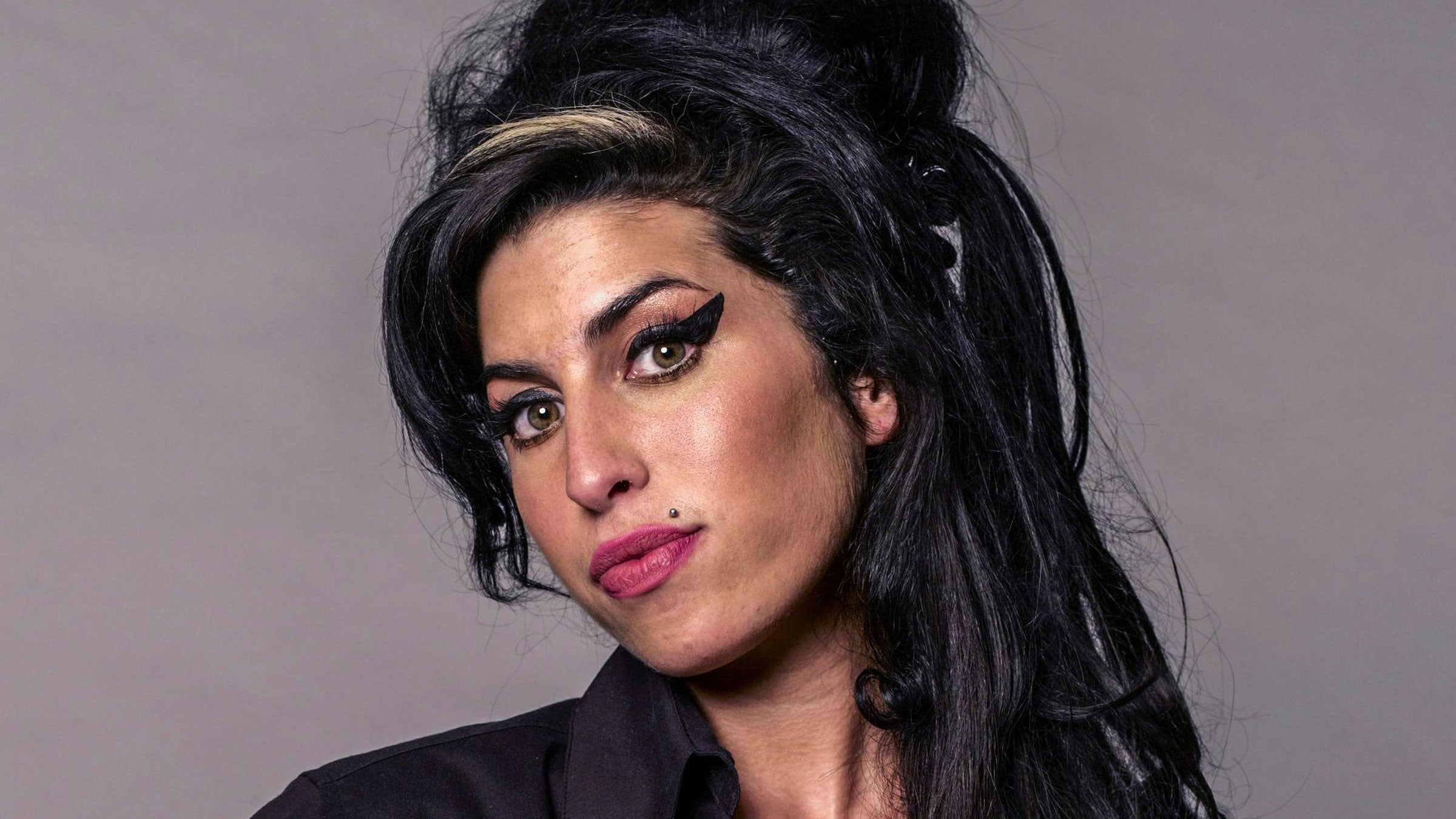 12X7 is de titel van een nieuwe Amy Winehouse boxset met al haar uitgebrachte vinyl singles.