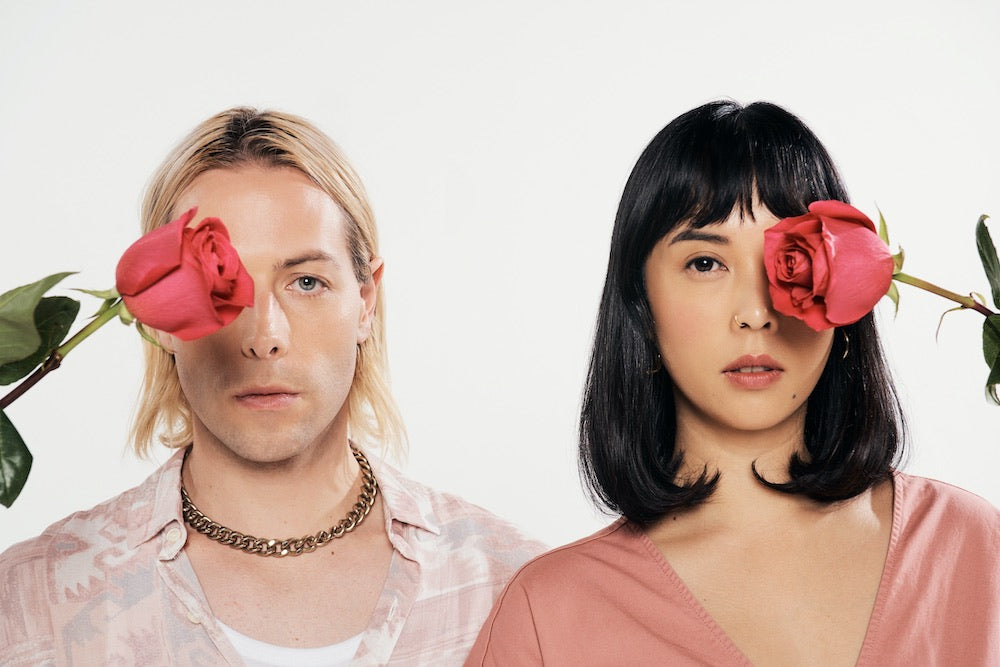 Nieuw album Naked And Famous is een album met een boodschap