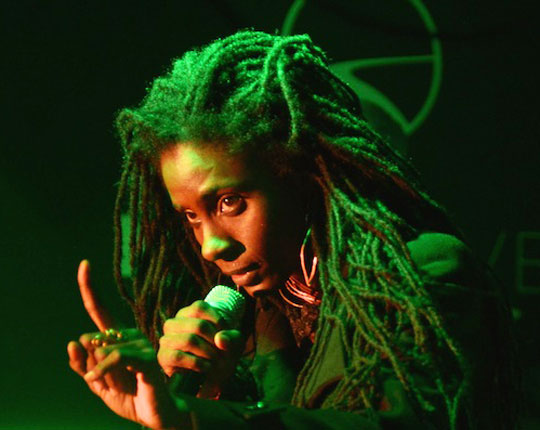 Jah9’s ‘9’ - Meer dan Muziek, een Spirituele Ervaring op Vinyl