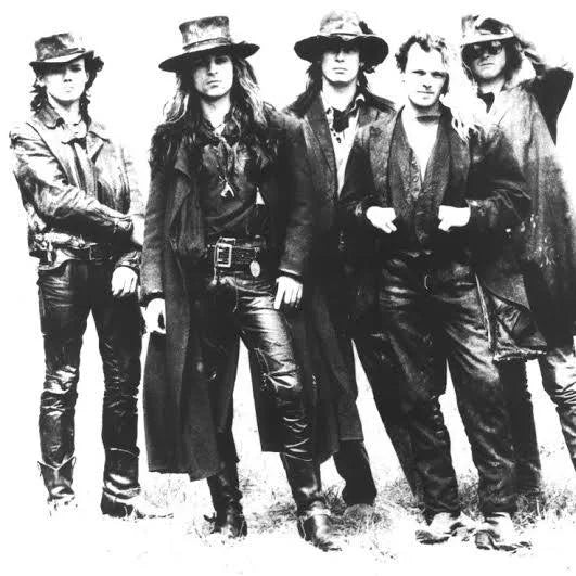 Fields Of The Nephilim’s ‘Dawnrazor’ Keert Terug in Definitieve Vorm