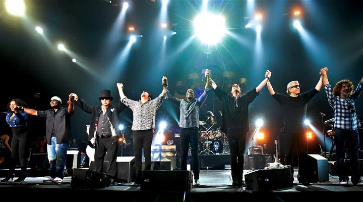 Toto Live At The Ziggo Dome vastgelegd op driedubbelalbum